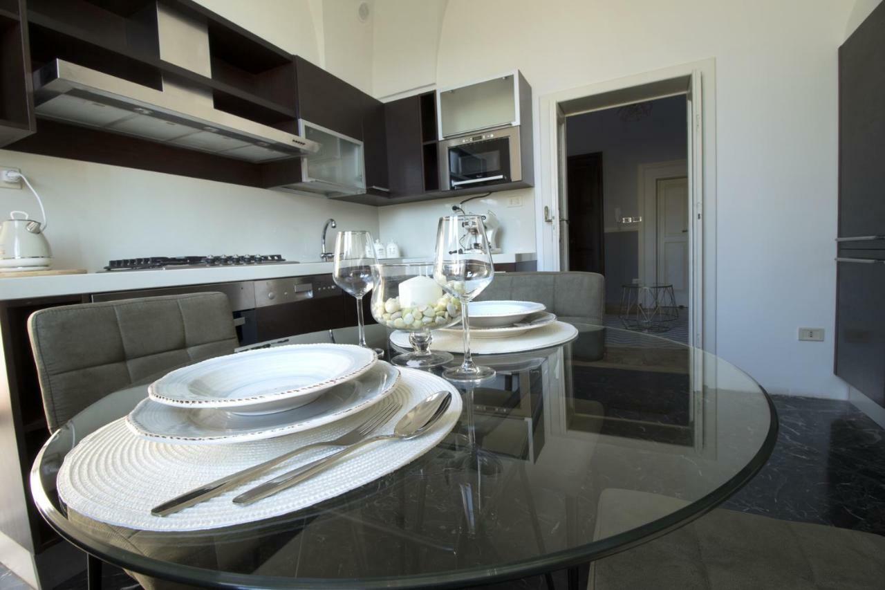 ปาลัซโซ ฟอร์เลโอ ลักชัวรี อพาร์ตเมนต์ Apartment เลชเช ภายนอก รูปภาพ