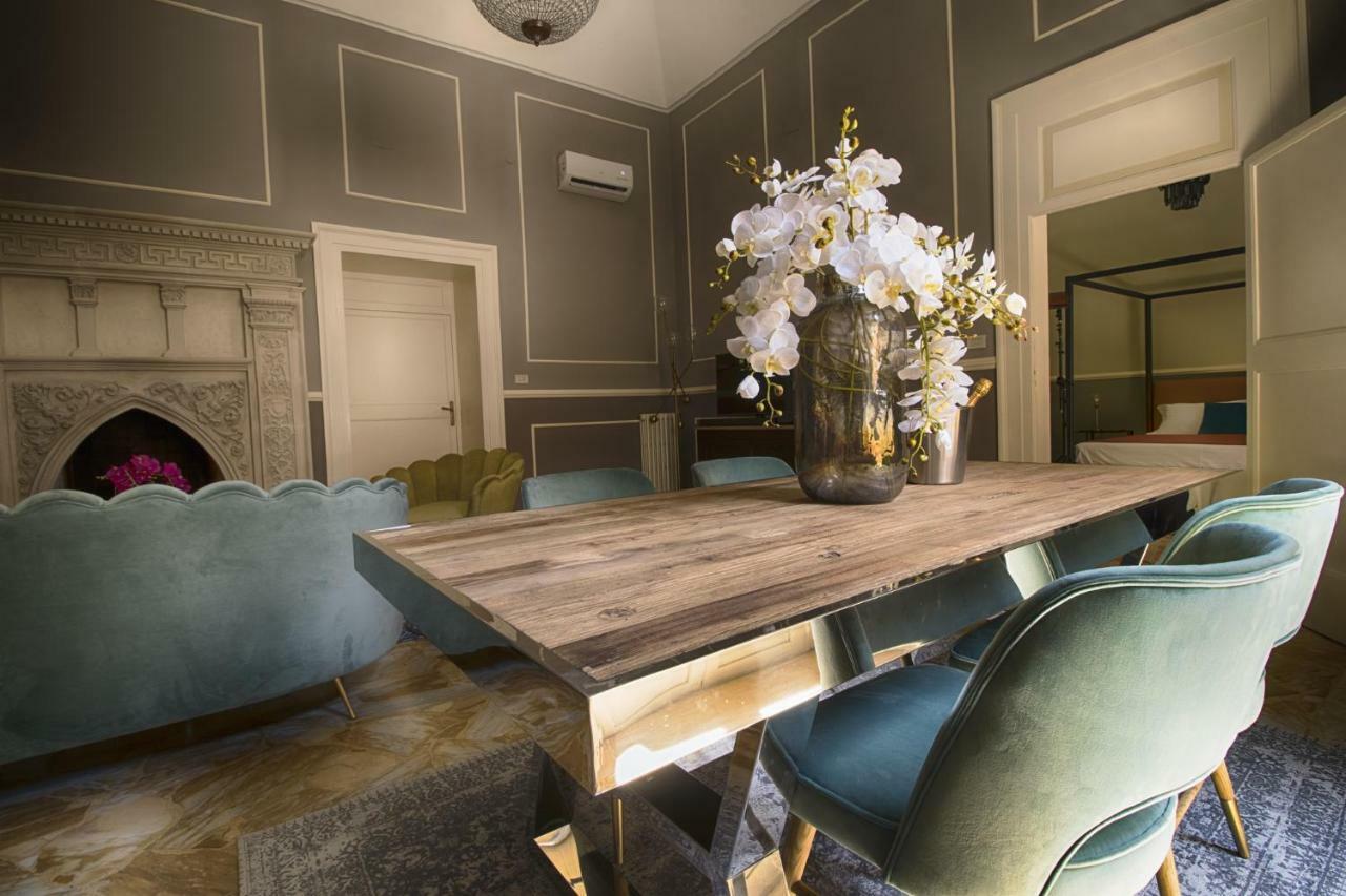 ปาลัซโซ ฟอร์เลโอ ลักชัวรี อพาร์ตเมนต์ Apartment เลชเช ภายนอก รูปภาพ
