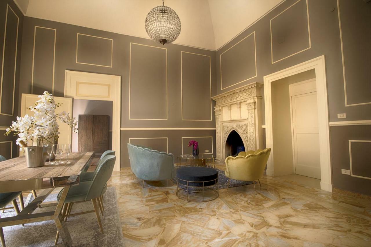 ปาลัซโซ ฟอร์เลโอ ลักชัวรี อพาร์ตเมนต์ Apartment เลชเช ภายนอก รูปภาพ